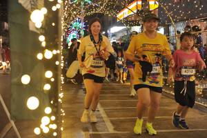 BIB: 3503, 4310
                            <button type="button" onclick="openModal(26220354)" class="btn btn-primary btn-sm float-right btn-popup" data-toggle="modal" data-target=".modal-high-quality">
                        <i class="fas fa-shopping-cart"></i> Add to Cart
                    </button>
                                            <button type="button" onclick="isThisMe(26220354, true)" class="btn btn-success btn-sm float-right btn-popup btn-isme hidden" data-toggle="tooltip" data-placement="bottom" title="นี่คือรูปของคุณใช่ไหม คลิกที่นี่เพื่อเอาเข้าอัลบั้ม">
                        <i class="fas fa-plus"></i> Add to album
                    </button>
                    <button type="button" onclick="isThisMe(26220354, false)" class="btn btn-warning btn-sm float-right btn-popup btn-isnotme hidden">
                        <i class="fas fa-ban"></i> Remove from album
                    </button>